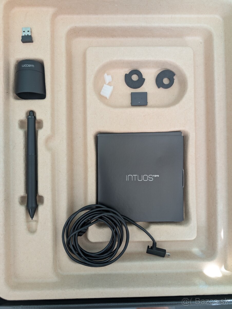 Wacom Intuos Pro Medium PTH-651 ENES – tablet s perom - 2