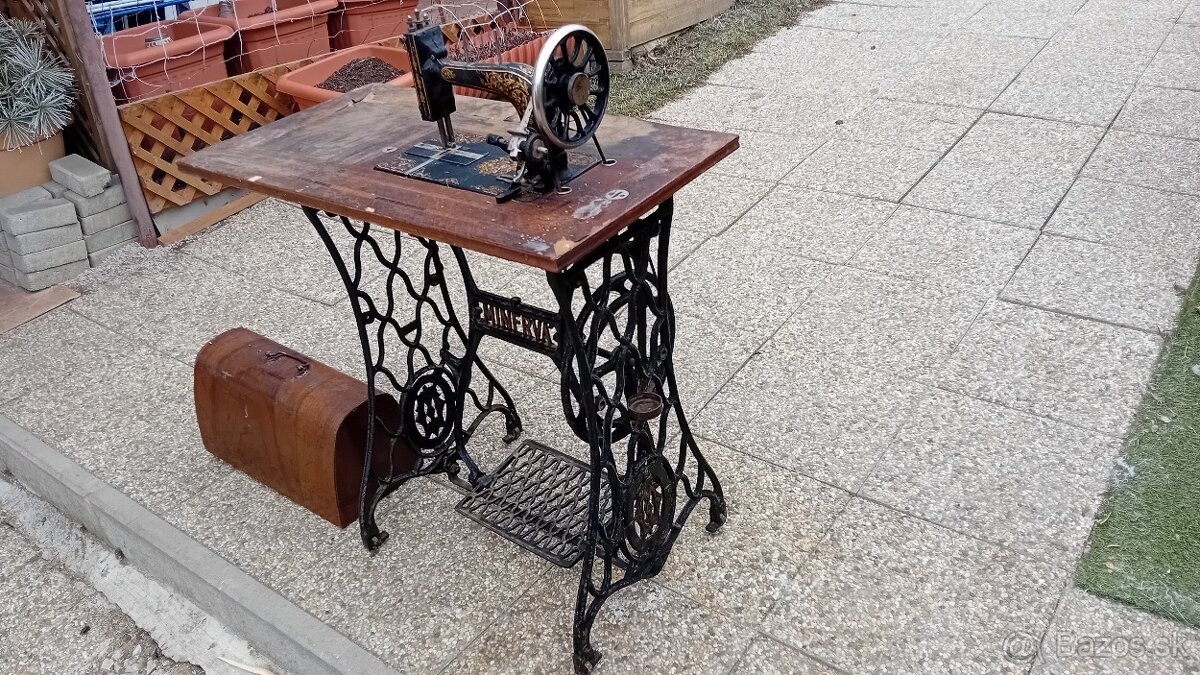 2 funkčne šijacie stroje a obuvnicky stroj - 2