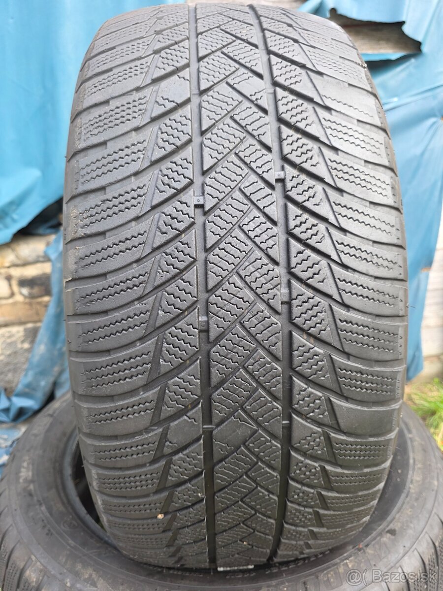 Ponúkam 2 zimné pneumatiky Bridgestone Blizzak 285/45 R21 - 2