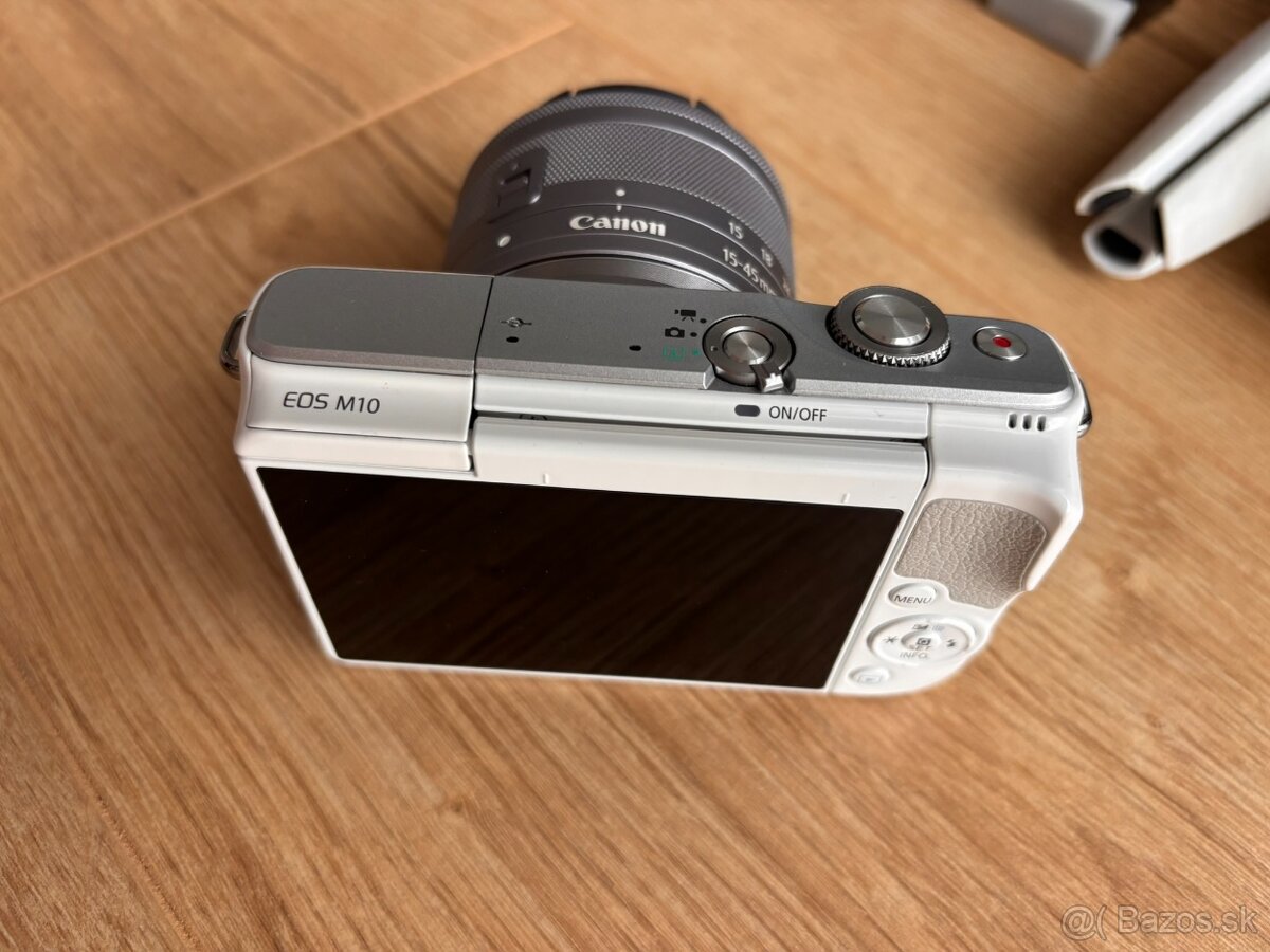 Canon EOS M10 + extra batéria + statív MANFROTTO MTPIXI - 2