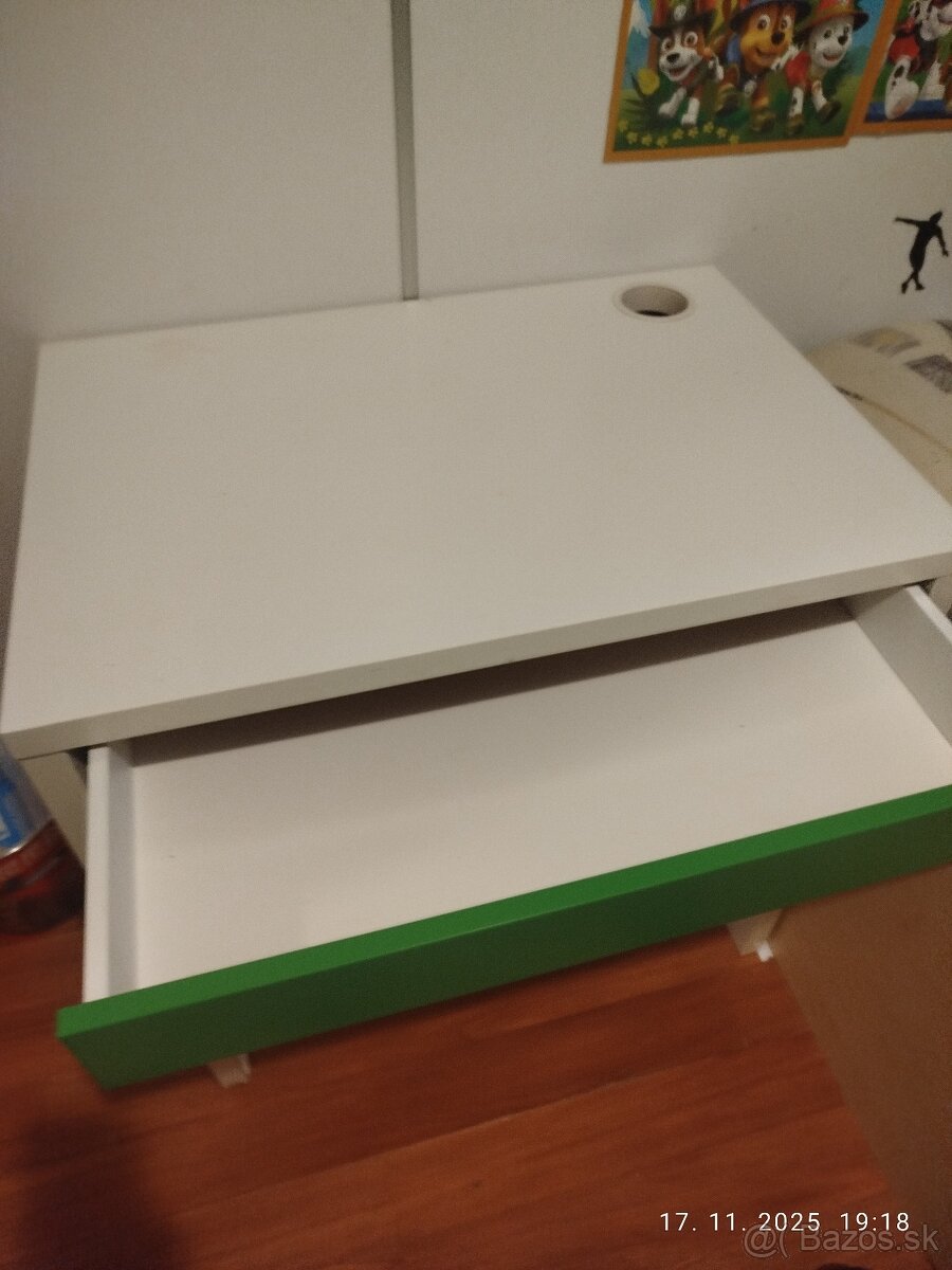 Písací stolík - 2