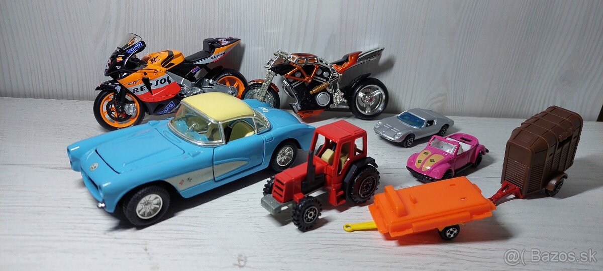Kovové auticka - 2