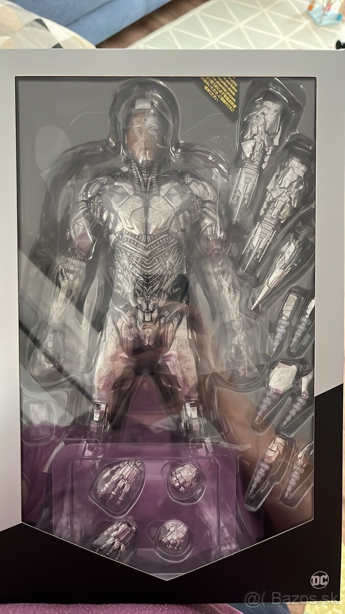 Hot Toys Cyborg - 2