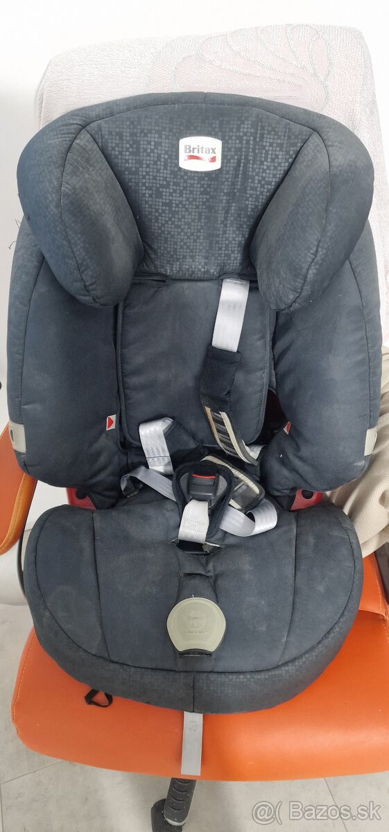 Darujem autosedacku - 2