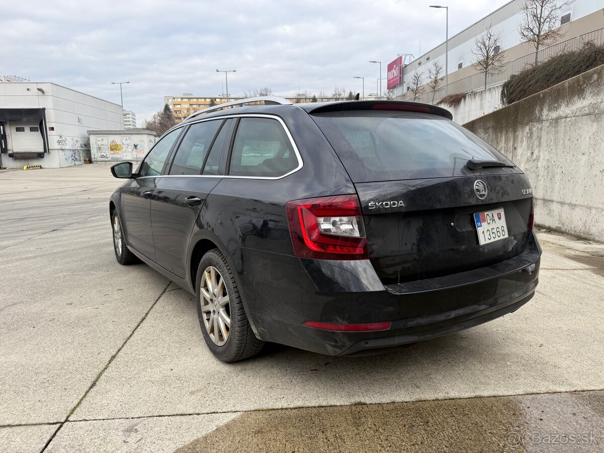 Škoda Octavia Combi 2.0 TSI Style DSG - 2