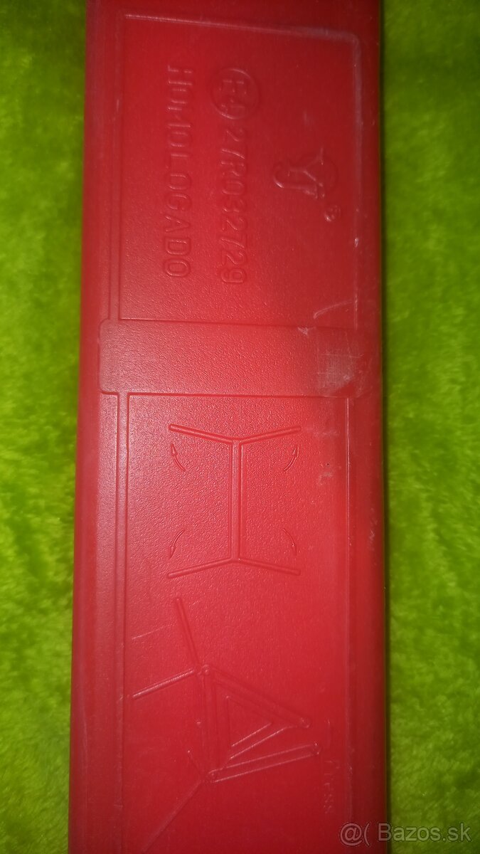 Vystrazny trojuholnik s puzdrom - 2