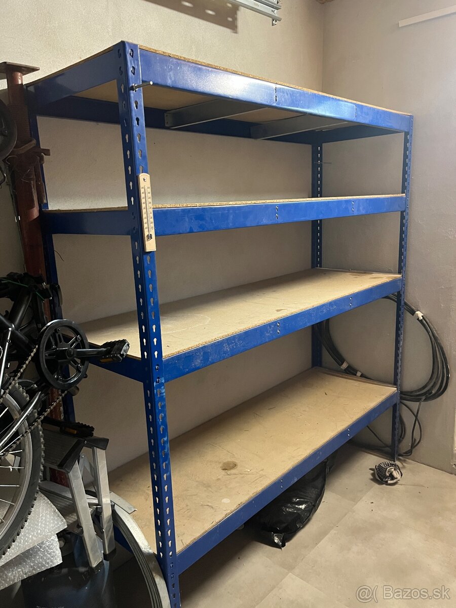 Pevny zelezny stojan - 2