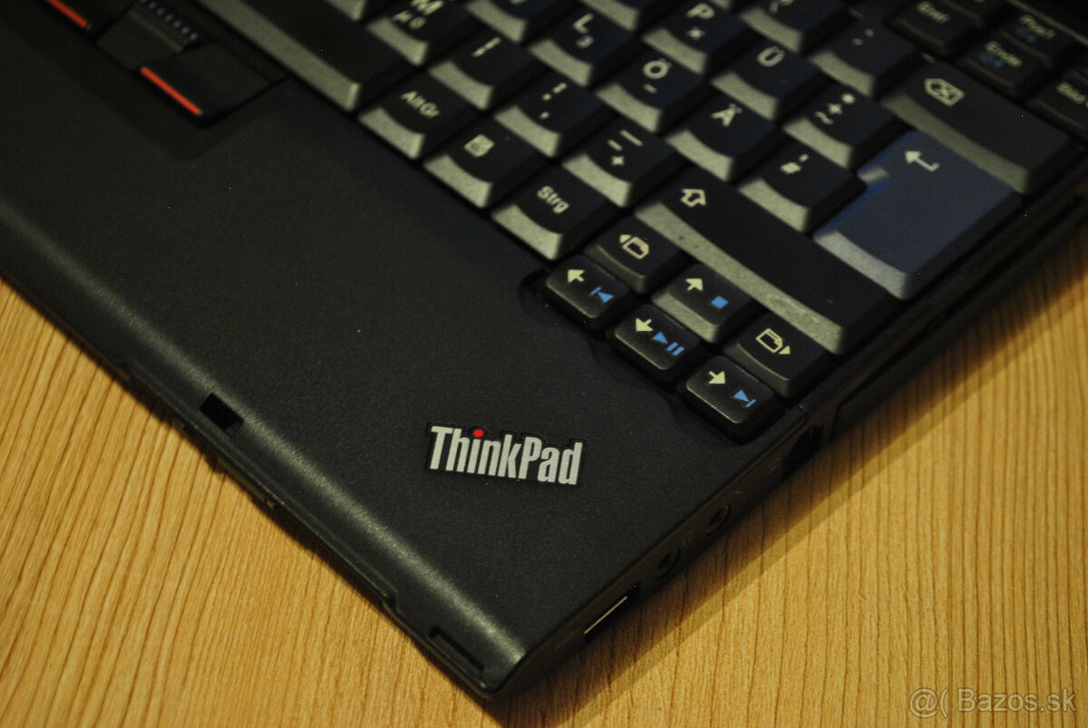 Specialita - Libreboot ThinkPad X200s - výborný stav - 2
