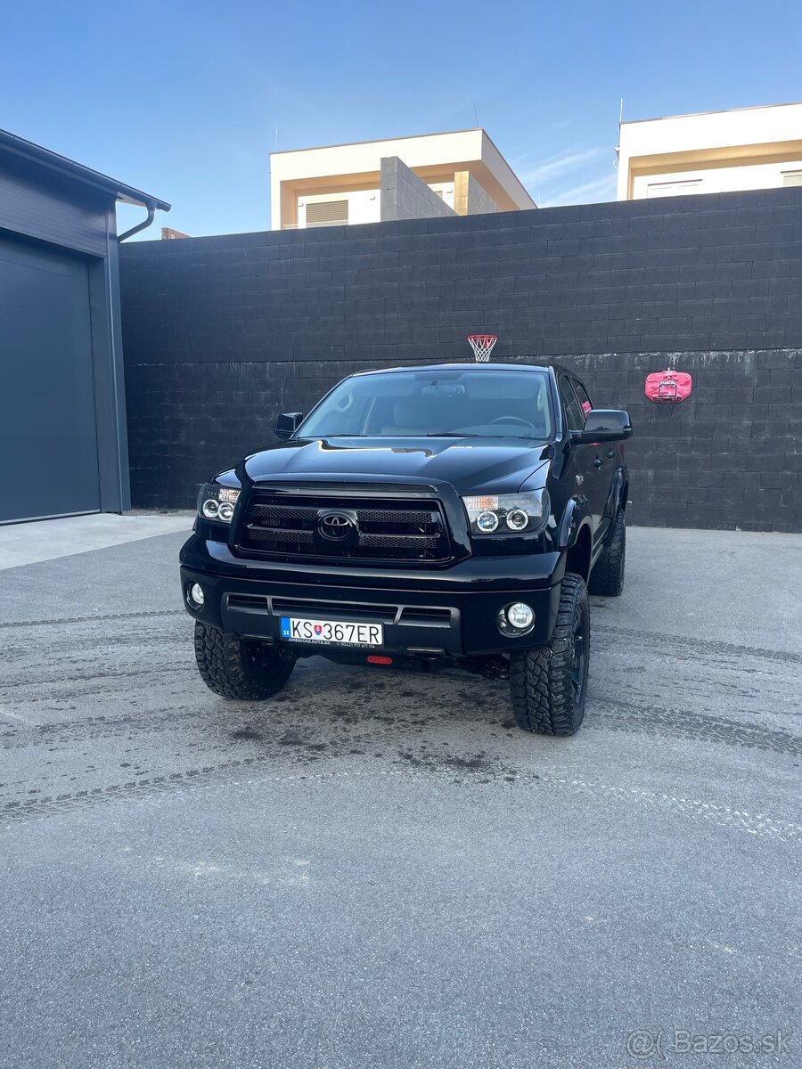 Predám Toyotu Tundru 5.7 - 2