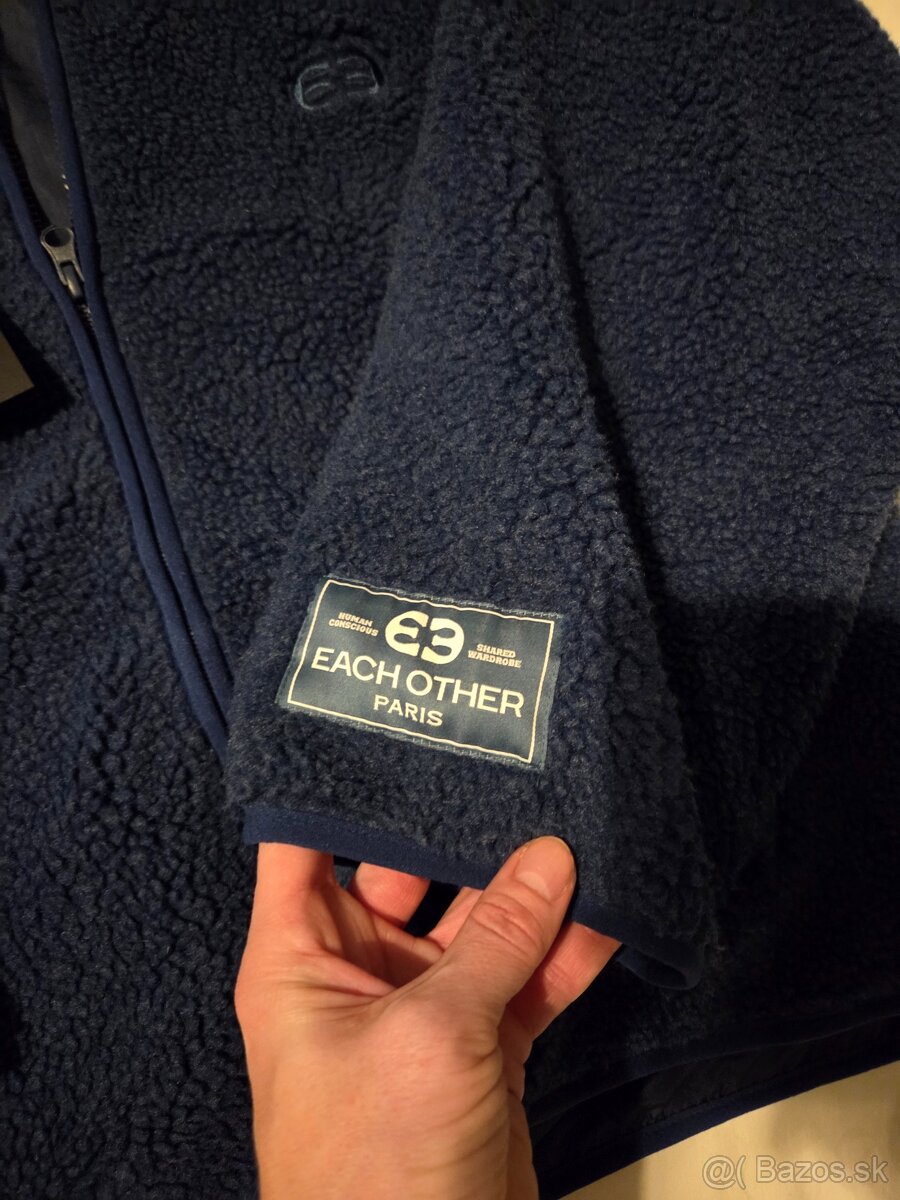 Trendy chlpata bunda EACH&OTHER vel.M - 2