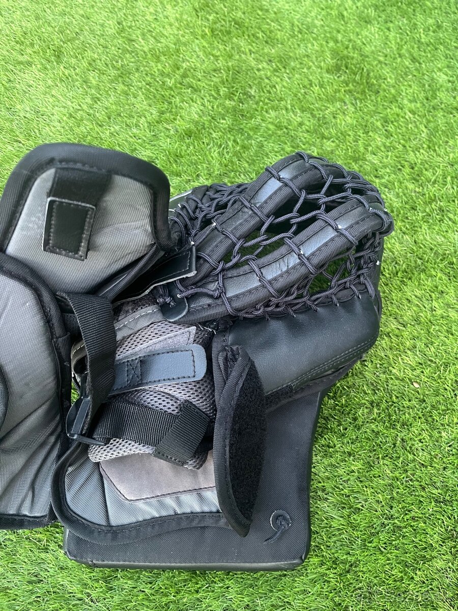 Brankárska výstroj - 2