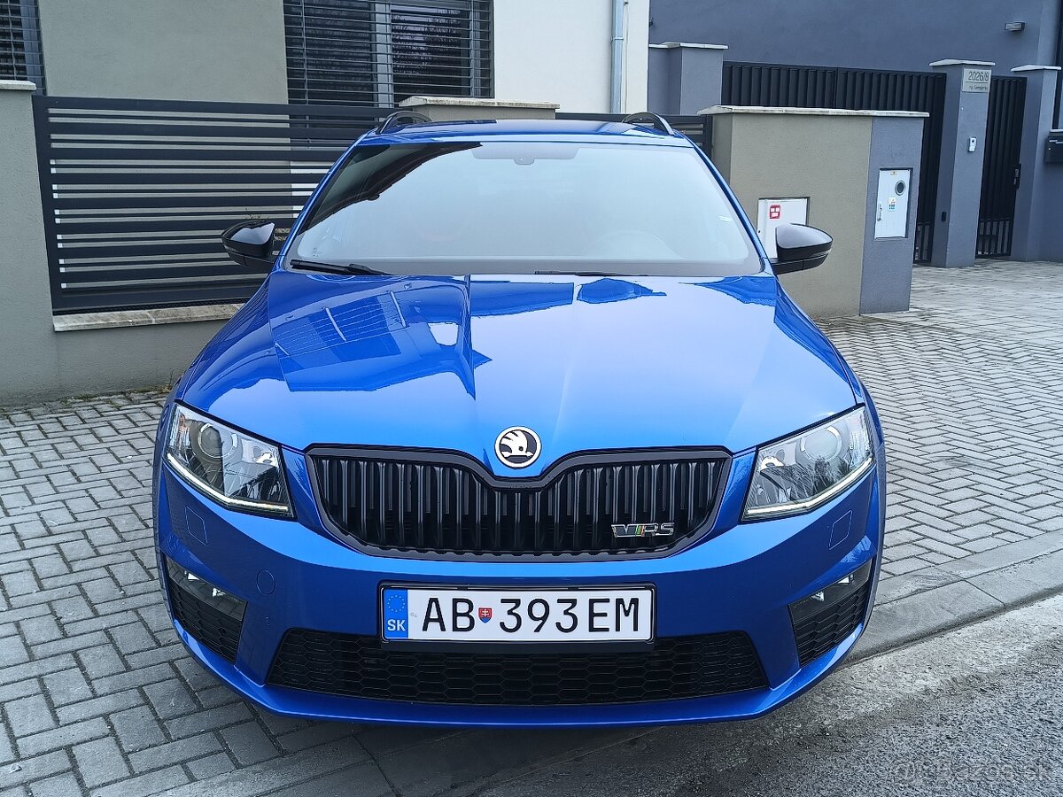 Škoda Octavia Combi 2.0TSI RS 220PS Manuál - 2