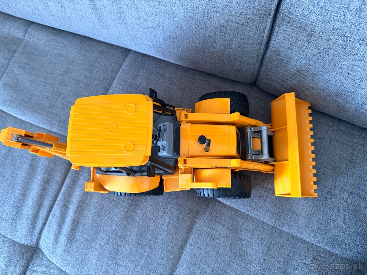 Bruder JCB traktor rypadlo - 2