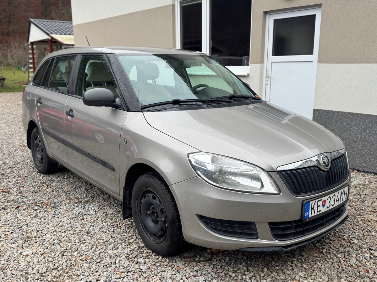 Škoda Fabia kombi II facelift 1.2 2013 81000km POJAZDNÉ - 2