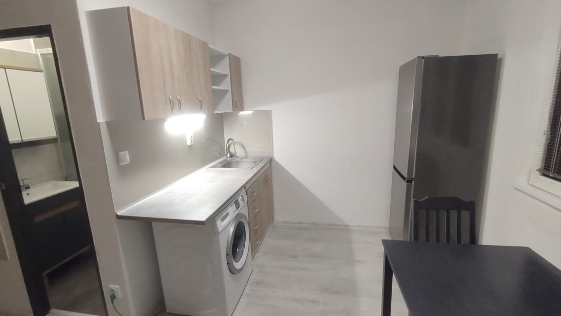 Prenájom, 1i byt, Internátna ulica, Banská Bystrica. - 2