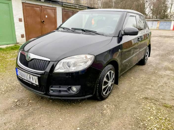 Škoda Fabia 1.2 benzín-172 000km - 2