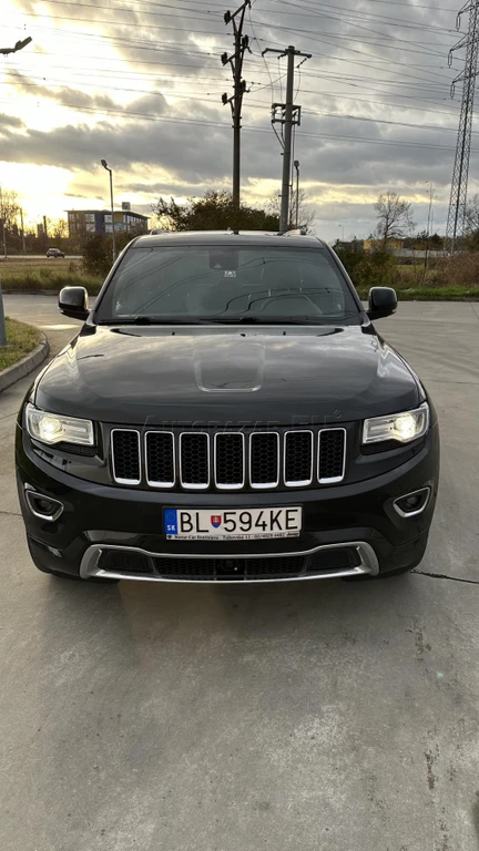 Jeep Grand Cherokee 3.0L V6 (POŠKODENÝ MOTOR)