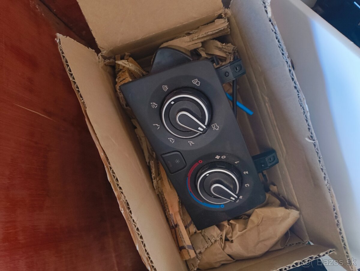 Predám ovládania kúrení a páčky - 2