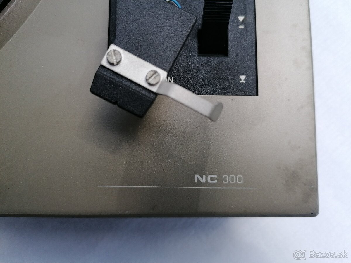 Gramofón TESLA NC 300 - 2