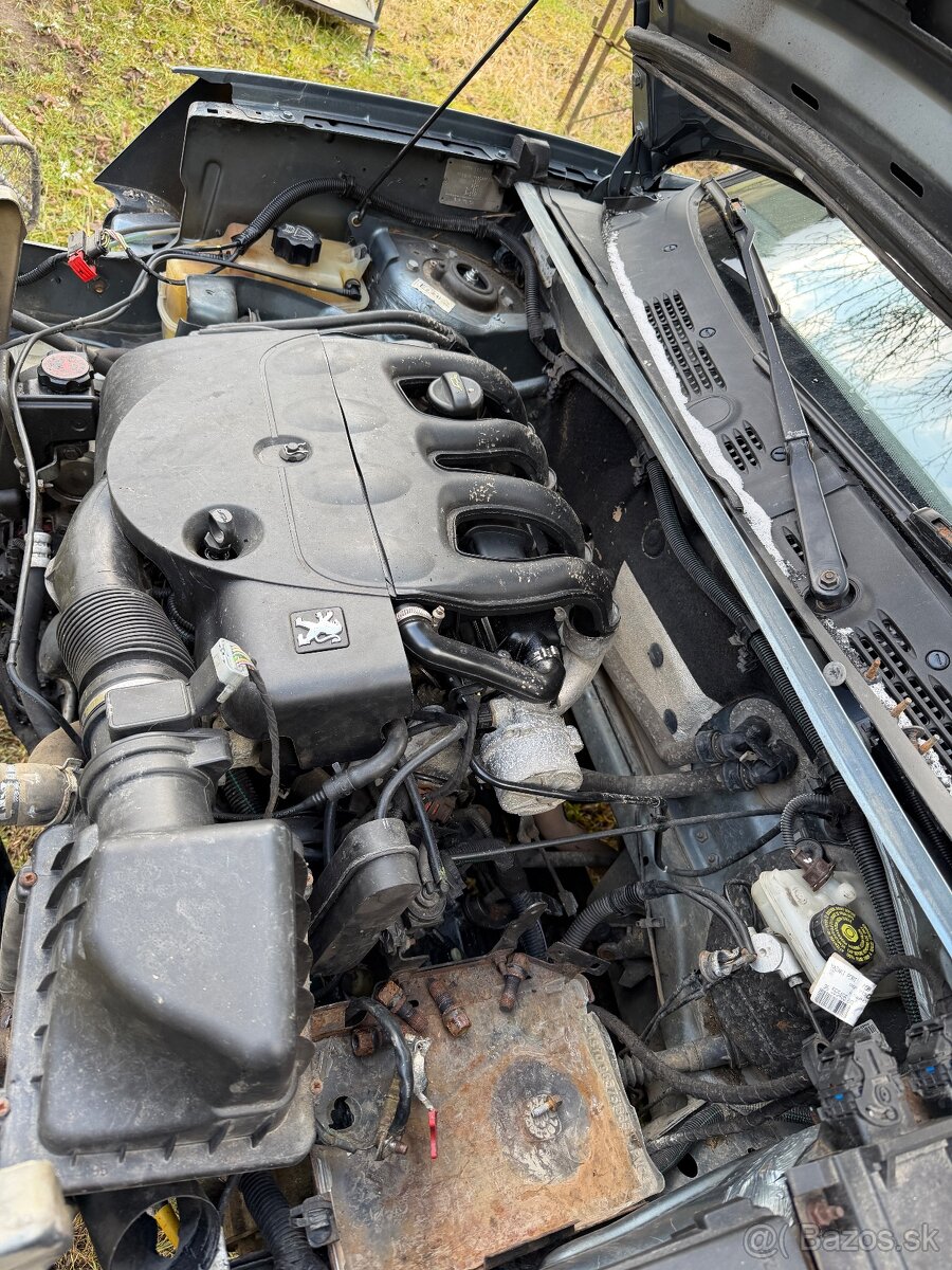 Rozpredam partner 1.9d - 2