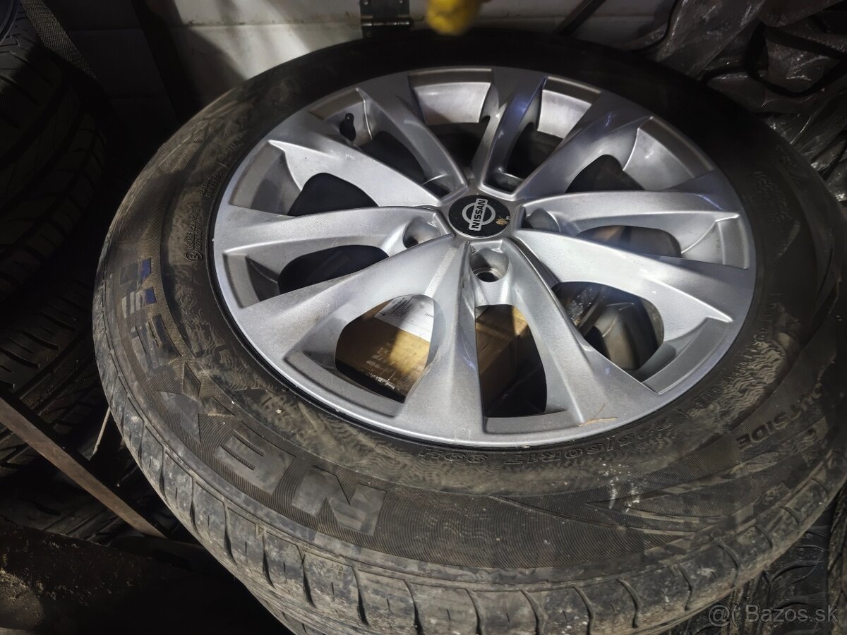 5x114,3 R17 nissan - 2