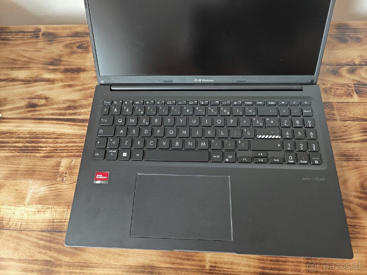 Asus Vivobook 16 - Ryzen 9, 16gb + 1TB - 2