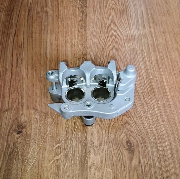 Brzdový strmeň predný Honda CR/CRF - 2