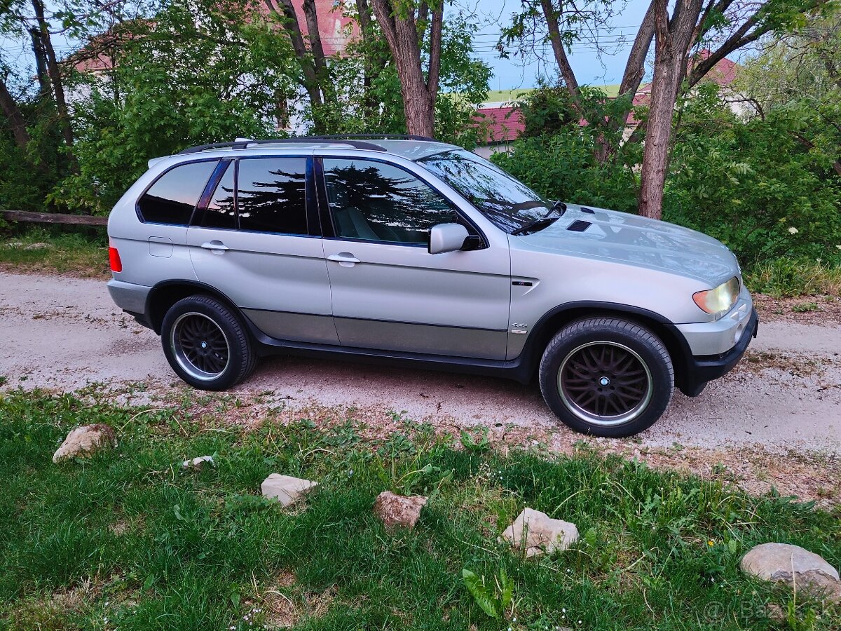 BMW X5 E53 4.4i - 2