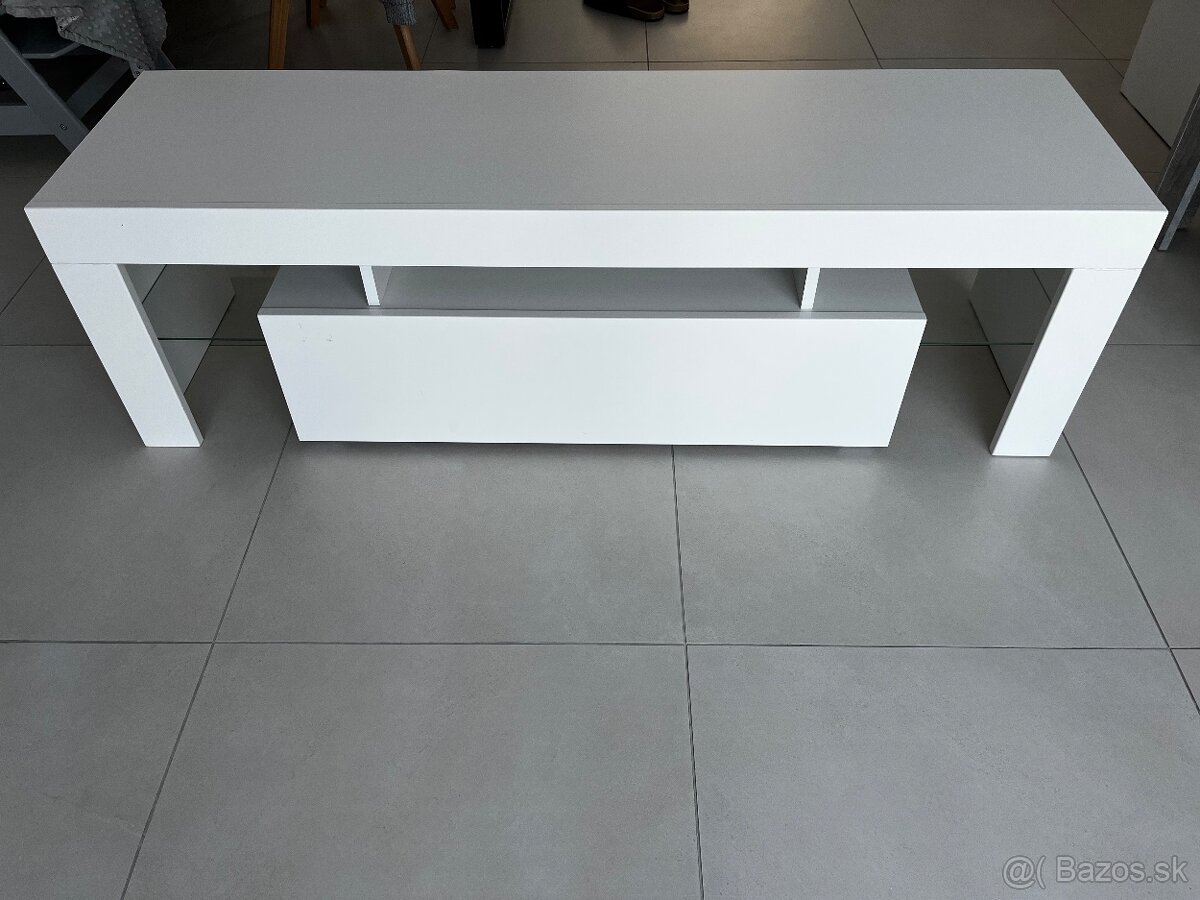 TV stolík - 2