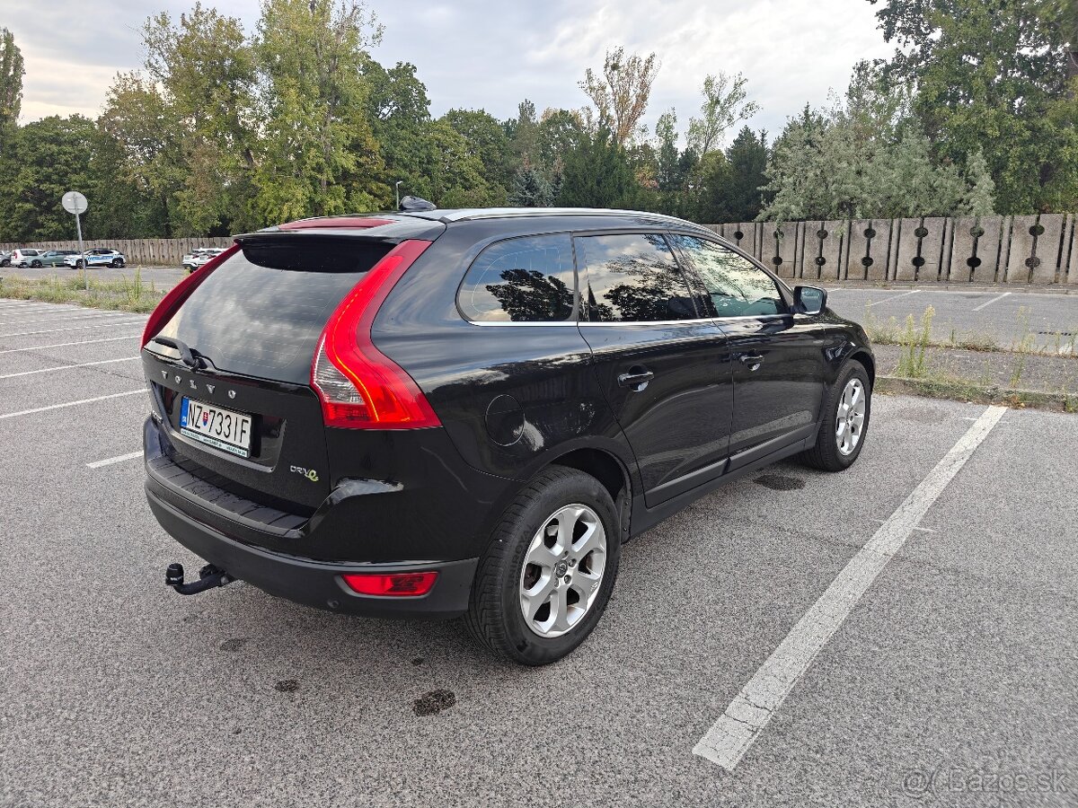 Volvo XC60 2.0D 120 kW, manuál, 2011 - 2