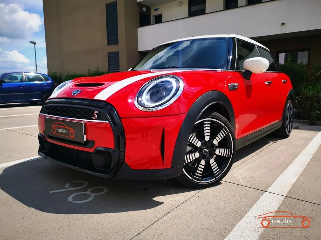 MINI Cooper S - 2023 - 5700km - Záruka - 2
