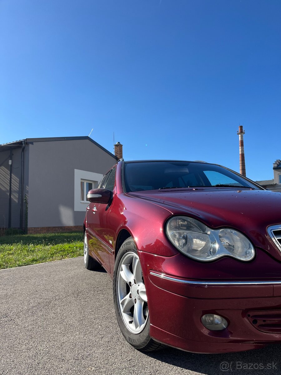 Predám Mercedes-Benz W203 C 220 CDI - 2
