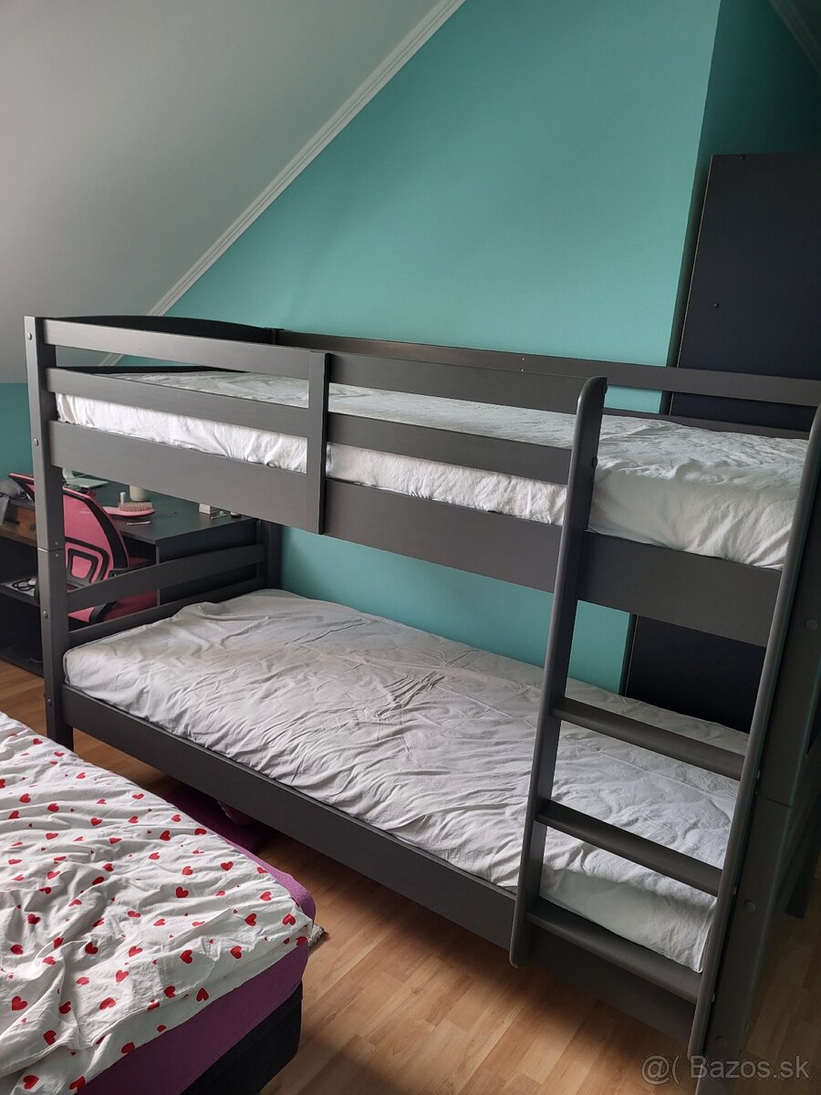 Poschodova postel - 2