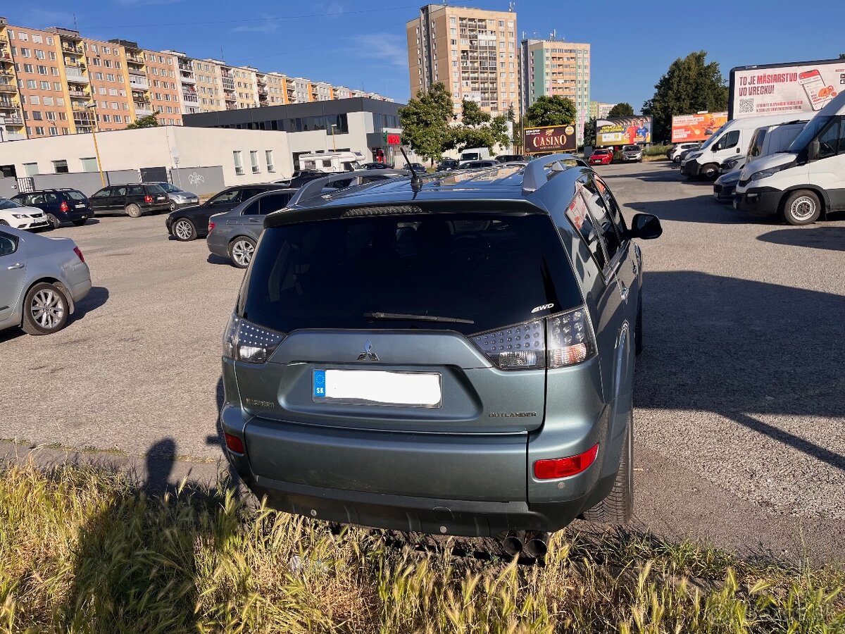 Mitsubishi Outlander 2.2 DI-D 4x4, 7-miestny, 156 k, - 2