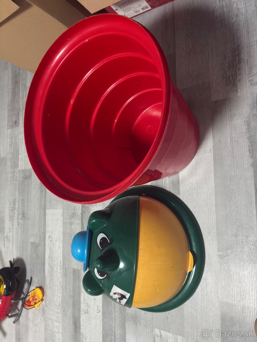 Nadoba na hračky - 2