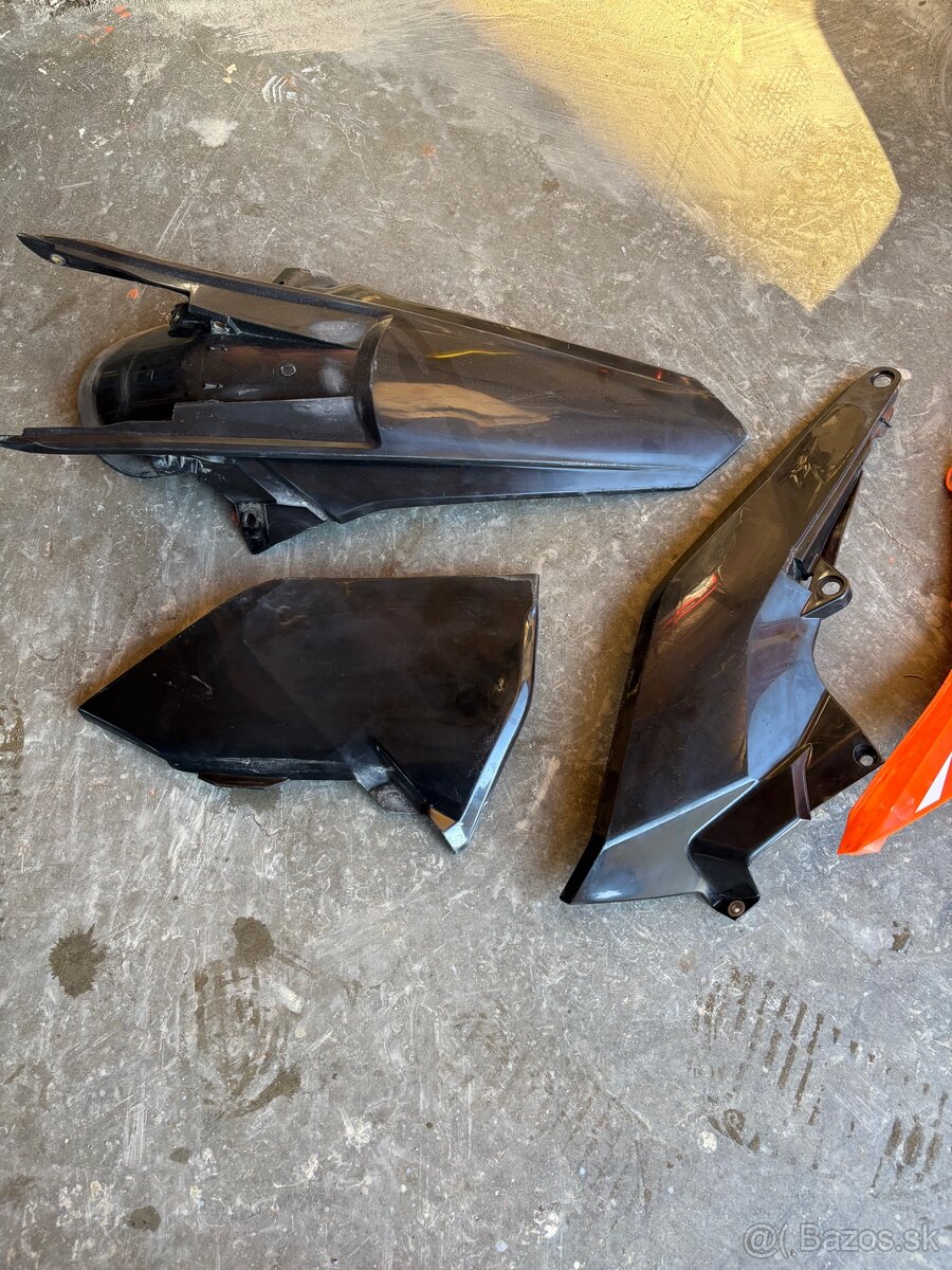 plasty KTM 2016-18 - 2