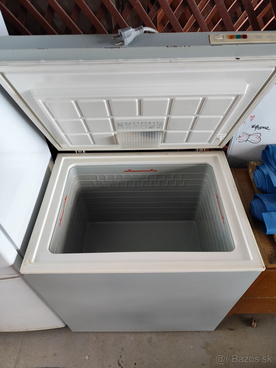 Mraznička Calex - 2