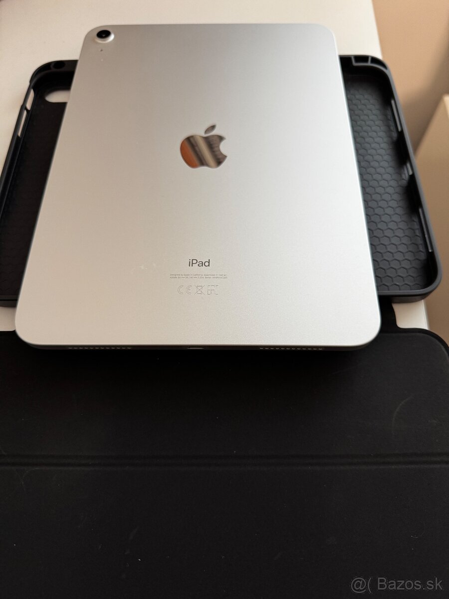 Apple iPad 10.9 (10. gen) 64GB + Apple Pencil USB-C + obal - 2