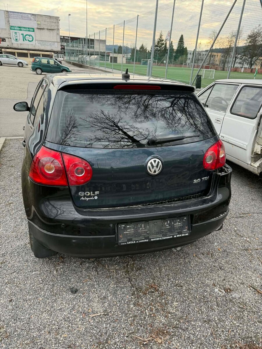 Volkswagen Golf V 1.9TDI ND - 2