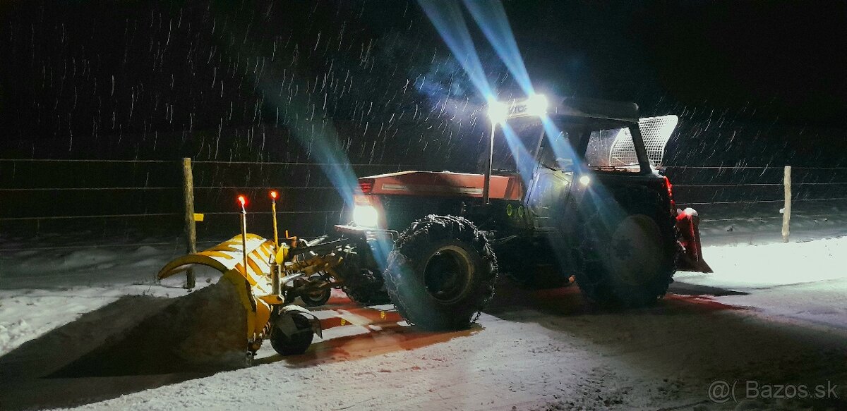 Čelná radlica na sneh. - 2