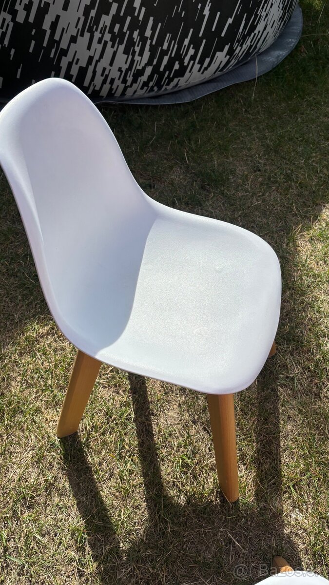 stolík ikea+ 2 detské stoličky( mobelix) - 2