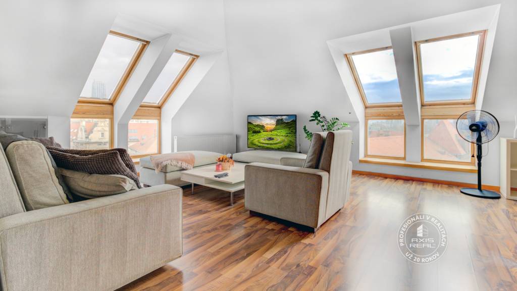 2-izb. byt, KRÁSNY VÝHĽAD, BA. Staré Mesto, Vajanského ul. - 2