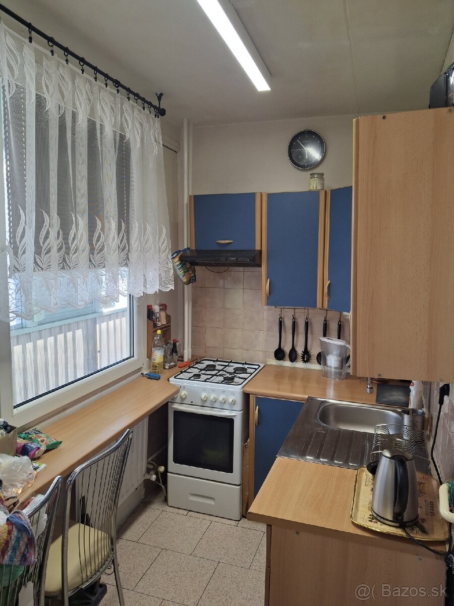 Predám:3-izbový byt Košice-Terasa Západ(Gudernová) - 2