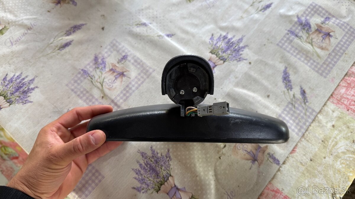 Predám vnútorné spätné zrkadlo Audi A4 - 2