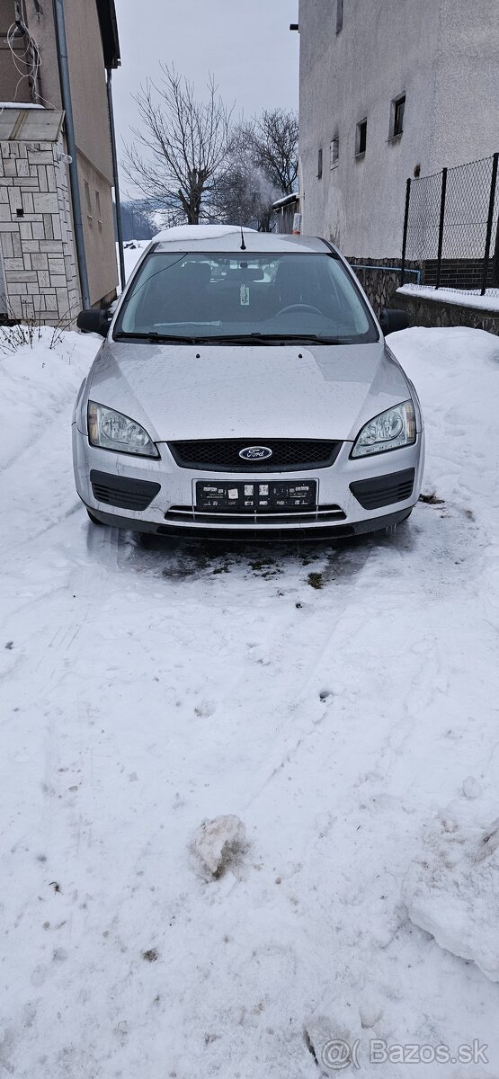 Rozpredám Ford Focus mk2 1.6 tdci 66kw - 2