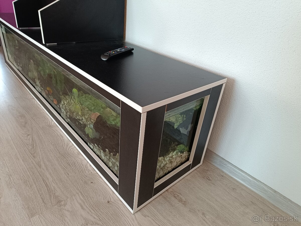 predám 380 litrové akvárium - 2
