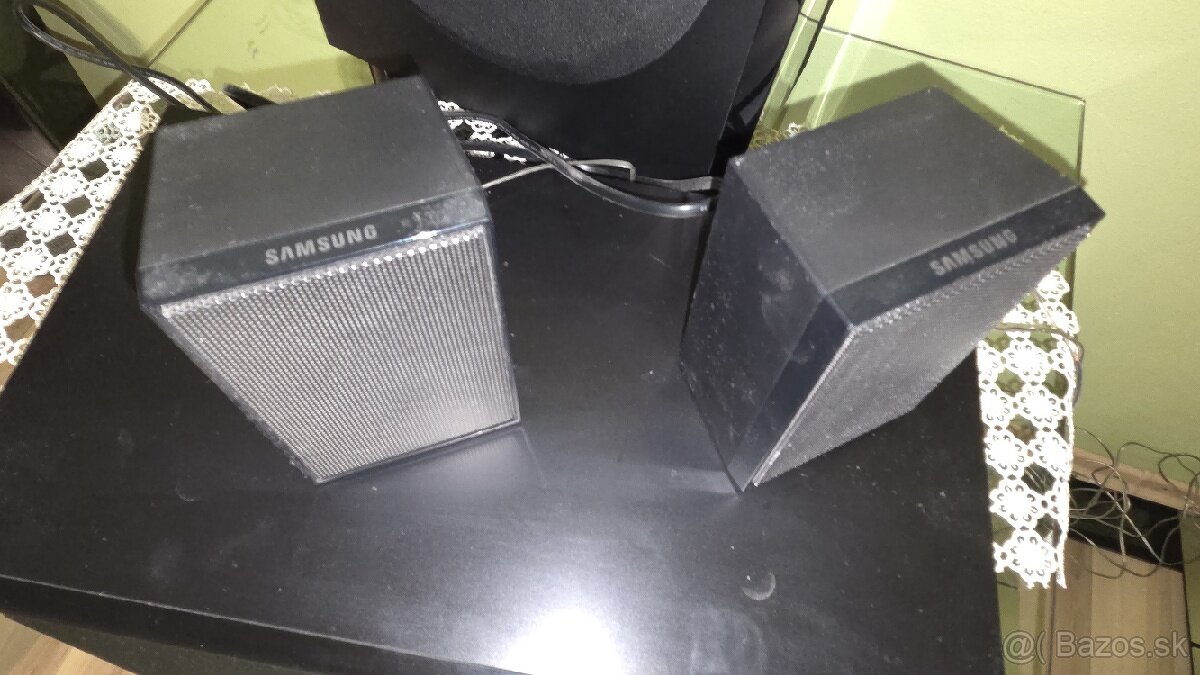 Domáce kino Blu-ray Samsung HT-E4200 - 2