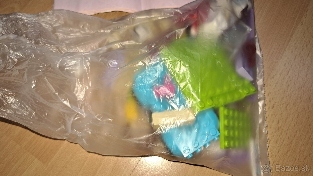 Lego friends konská stajňa - 2