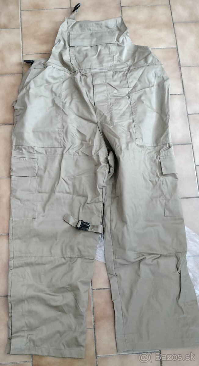 Predám vojensky pracovný odev - 2