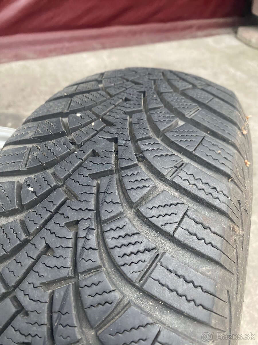 Predám pneu+ elektróny - 2